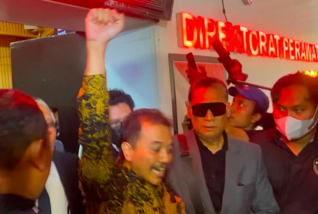 Roy Suryo dan dr. Tifa Tak Ditahan, Wajib Lapor ke Kejari Jaksel