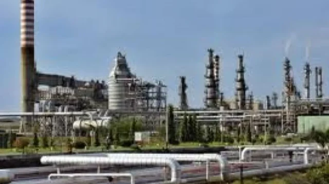 Ukraina klaim produksi minyak Rusia menurun setelah serangan Kiev