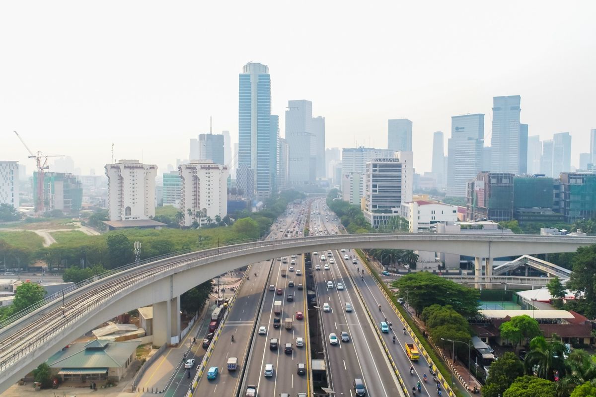 Tol Jakarta Pagi Ini Padat, Contraflow Diberlakukan