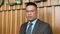 Dari Panggung Hiburan ke Politik, Uya Kuya Ditunjuk Zulhas Pimpin PAN Jakarta