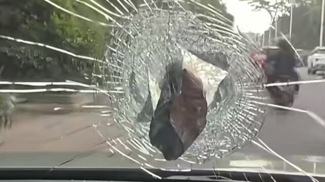 Polisi Telusuri CCTV Kasus Mobil Puteri Indonesia Dilempar Batu