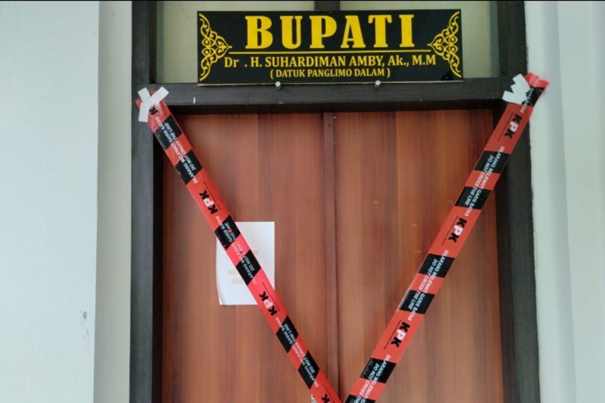 OTT di Kuansing,KPK :  Bupati dan Sekda Harus Kooperatif Menyerahkan Diri
