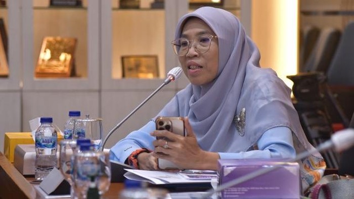 PKS Dorong Kemandirian Farmasi Hadapi Ancaman Harga Obat