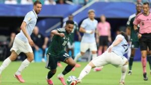 Arab Saudi Tahan Uruguay, Grup H Kian Sengit