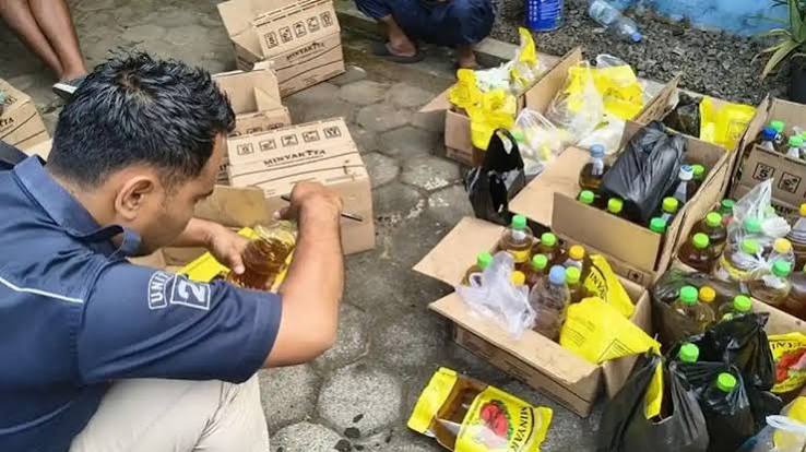 Dirut Bulog Pastikan Minyakita Bau Solar Bisa Ditukar