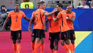 Tim Oranje Menggila, Swedia Dibantai 5-1