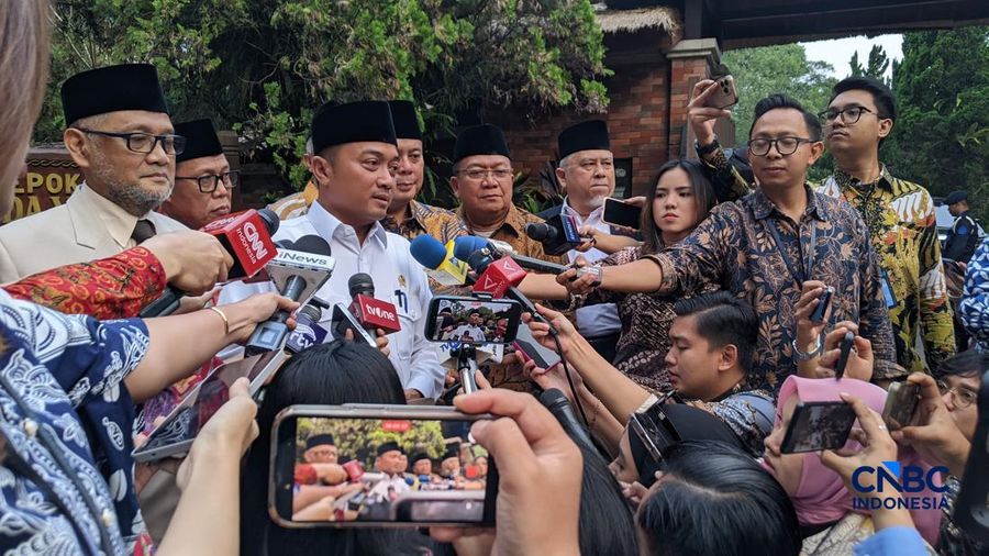 Prabowo Rapat 2,5 Jam Lebih Bareng Menteri Haji, Ini Isinya