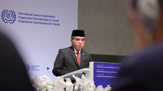 Bos Buruh Sebut Ribuan Terancam PHK, Menaker: Kami Monitor
