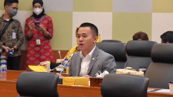 Mufti Anam Nilai Kenaikan Pertamax Tertutup