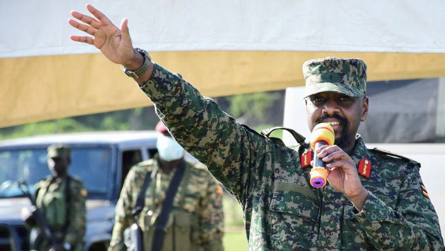 Panglima Uganda Tutup Paksa Dua Media, Tolak Kebebasan Pers