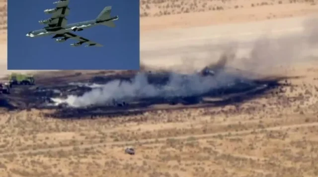 Bomber Legendaris B-52 Runtuh di Langit AS