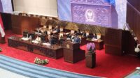 Paripurna DPR Tetapkan 7 Komisioner KIP Baru