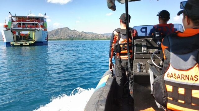 Masnah Hilang di Laut Sumbawa Usai Lompat dari Kapal KMP Belida