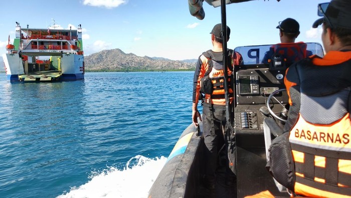 Masnah Hilang di Laut Sumbawa Usai Lompat dari Kapal KMP Belida