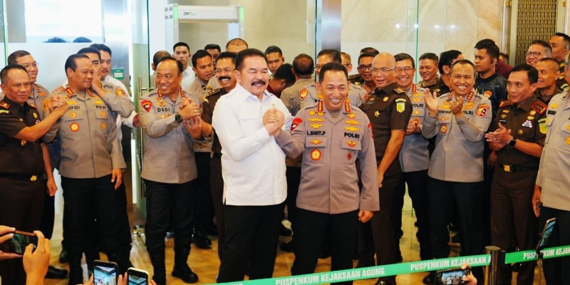 Kapolri-Jaksa Agung Teguhkan Sinergi