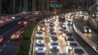 Macet di Tol Jakarta, Semanggi hingga Kapuk Padat