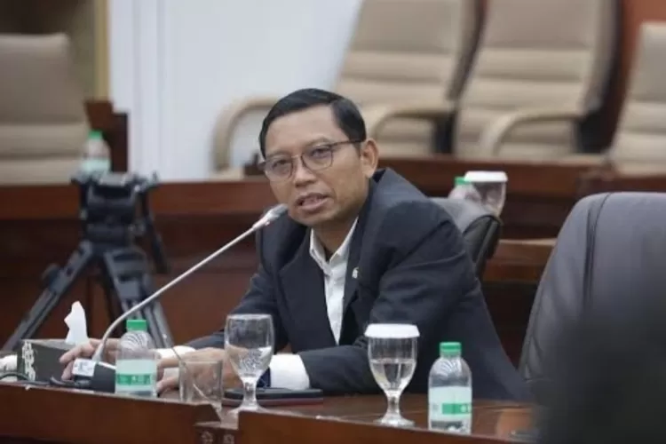 DPR Dorong Pemerintah Cari Skema Baru Pendanaan MBG