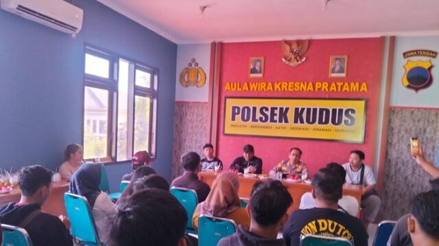 Polisi Kudus Tertibkan Warung Kopi Usai Heboh ‘Kopi Pangku’