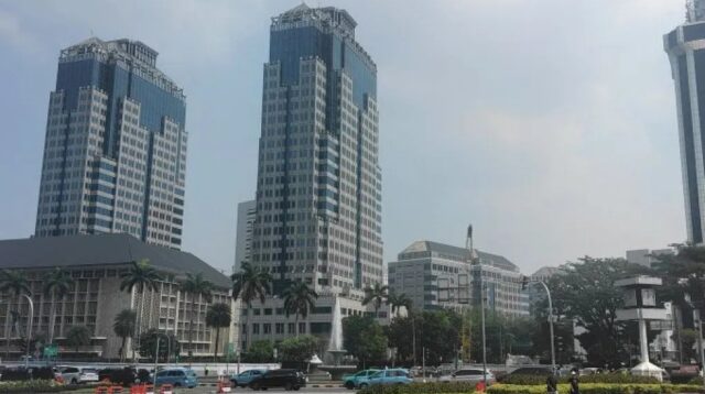 Cuaca Jakarta Hari Ini: Cerah Berawan, Suhu Maksimal 34 Derajat