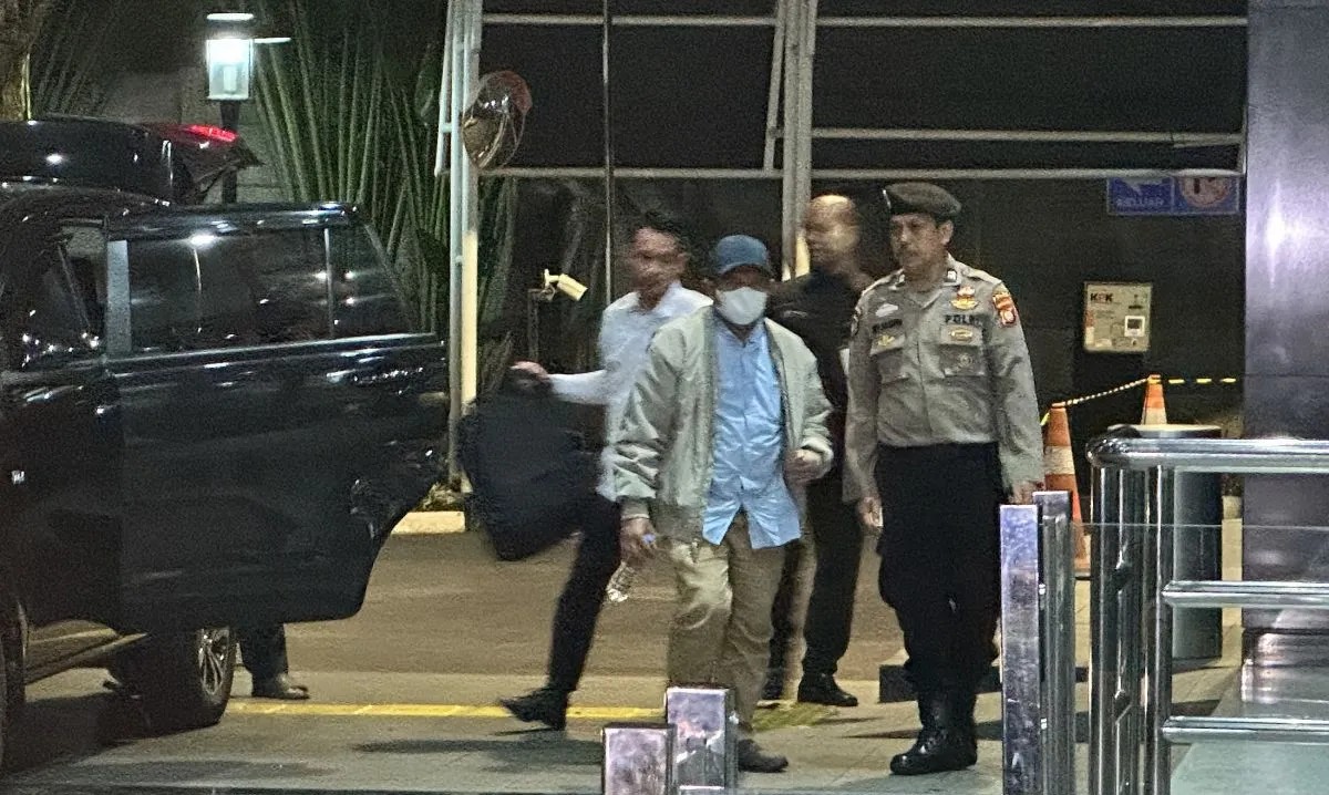 Bupati Lobar Lalu Ahmad Zaini Tiba Di Kantor KPK