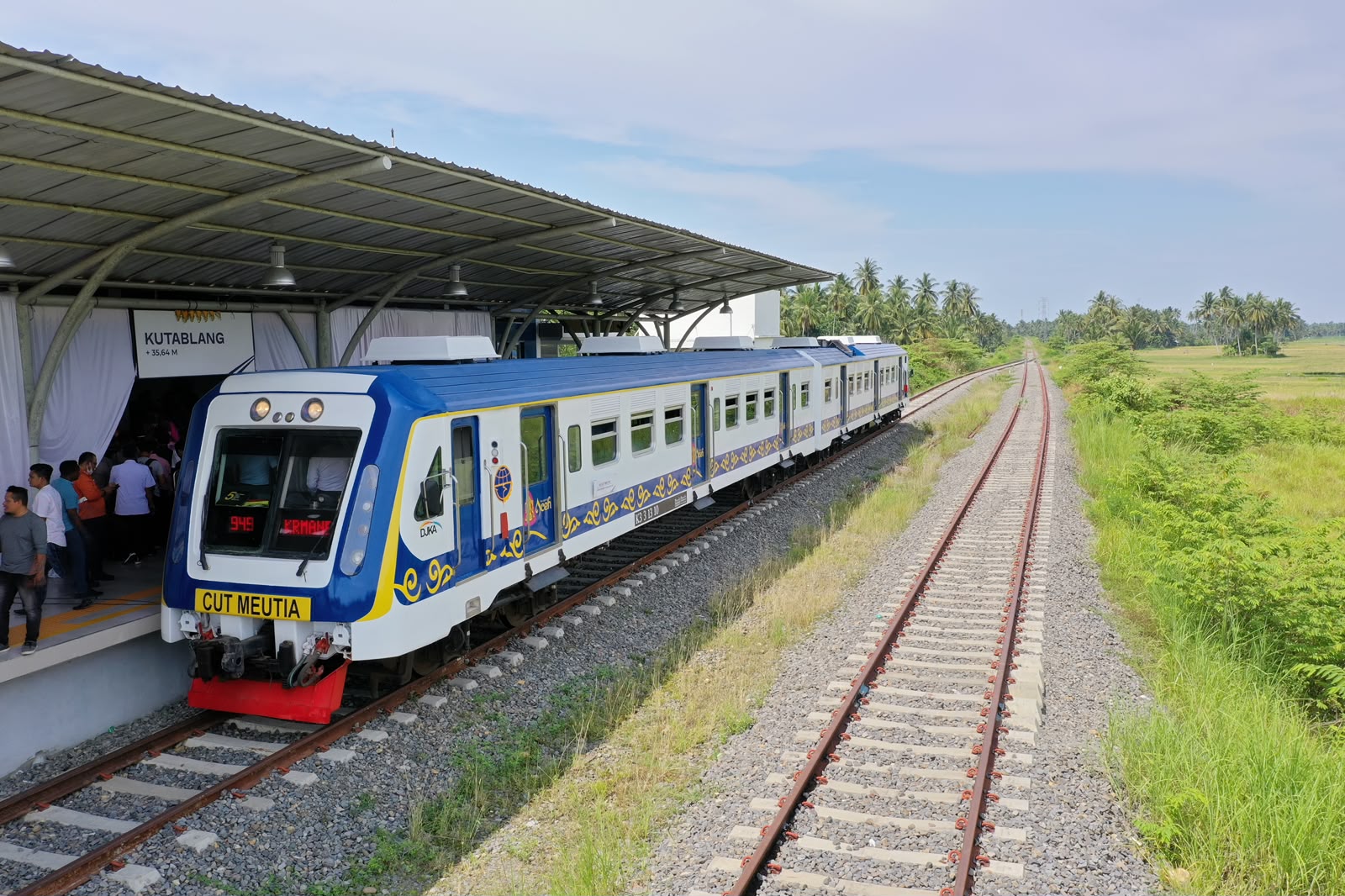 Kereta Api Sumut: Potensi Besar, Tantangan Infrastruktur