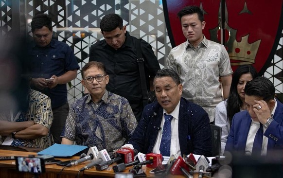 PWI Resmi Laporkan Hotman Paris ke Polda Metro Jaya