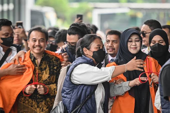 Roy Suryo Tegaskan Kompak Bersama Dokter Tifa