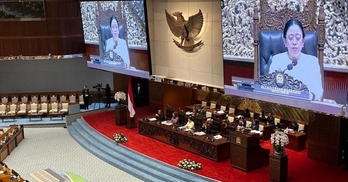 DPR Setujui Hibah Kapal Induk Italia