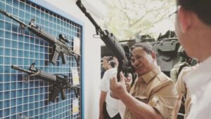 Prabowo Bangga Prajurit TNI Juara Dunia Menembak