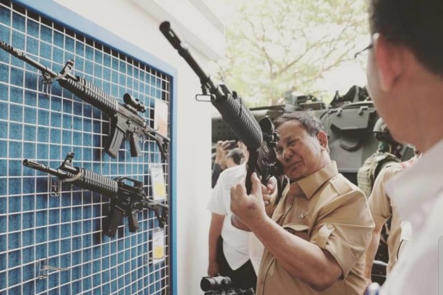 Prabowo Bangga Prajurit TNI Juara Dunia Menembak