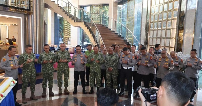 Pangdam Jaya Rayakan HUT Bhayangkara Bersama Polda Metro