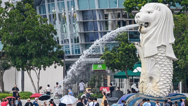 Viral Jilat Sedotan Mesin Minuman, Remaja Prancis Didenda Rp8 Juta