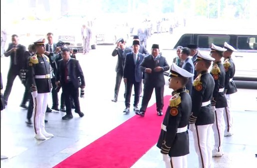 Prabowo-Gibran Sambut Modi di Gedung DPR RI