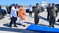 Prabowo-Modi Naik Heli Terbbang ke Prambanan