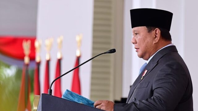 Prabowo Siapkan Keppres Pemberhentian Perry, Destry Ambil Alih Sementara BI