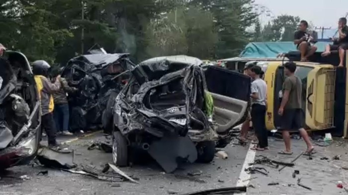 Tabrakan Beruntun di Sibolangit, 4 Tewas