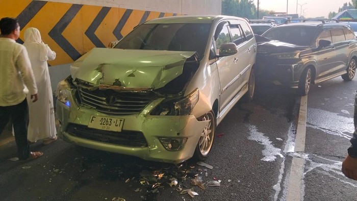 Tabrakan Beruntun di Tol Pasar Rebo, Arus Lalu Lintas Tersendat