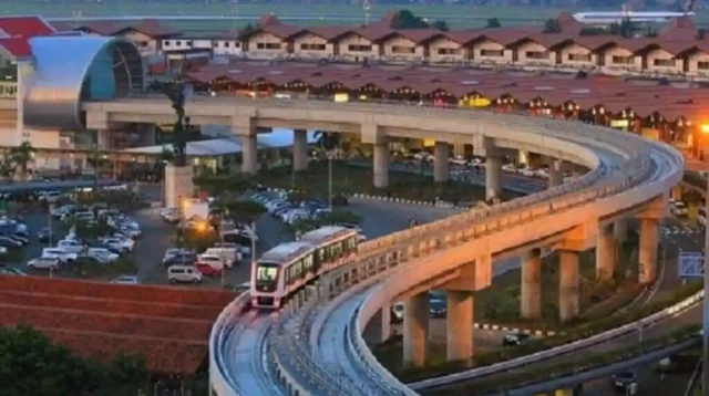 Aturan Baru Umrah di Terminal 2F, Jemaah Masih Terkendala