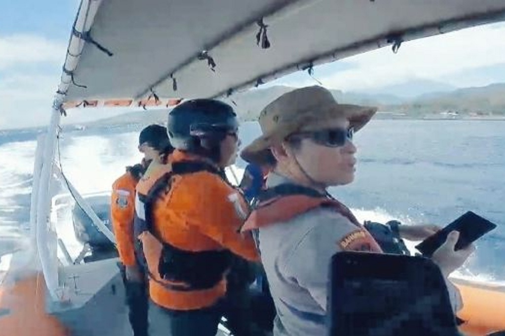 KM Genius Tenggelam di Laut Bali, 6 ABK Selamat