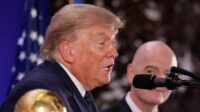 trump-tampak-didampingi-presiden-fifa-gianni-infantino-saat-berbicara-dalam-acara-fifa-yang-digelar-di-trump-tower-new-york-ci-1784348679880_169 Ternyata Ini Penyebabnya Trump Dicemooh di Final Piala Dunia