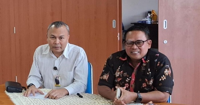 Viral Mahasiswi Histeris Jelang Sidang Skripsi, Kampus Turun Tangan
