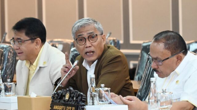 DPR Desak LPSK Lindungi Korban Tragedi Sampang