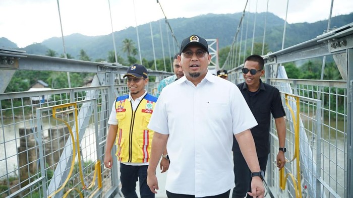 Andre Rosiade Kawal Aspirasi Warga, Jembatan Gantung Duku-Subarang Segera Rampung