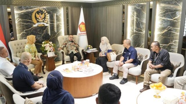 DPR Kawal Hak Karyawan PT Pos, Rp158 Miliar Cair