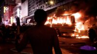 Kantor Pemkot Diserang Bom, Garasi Dibakar