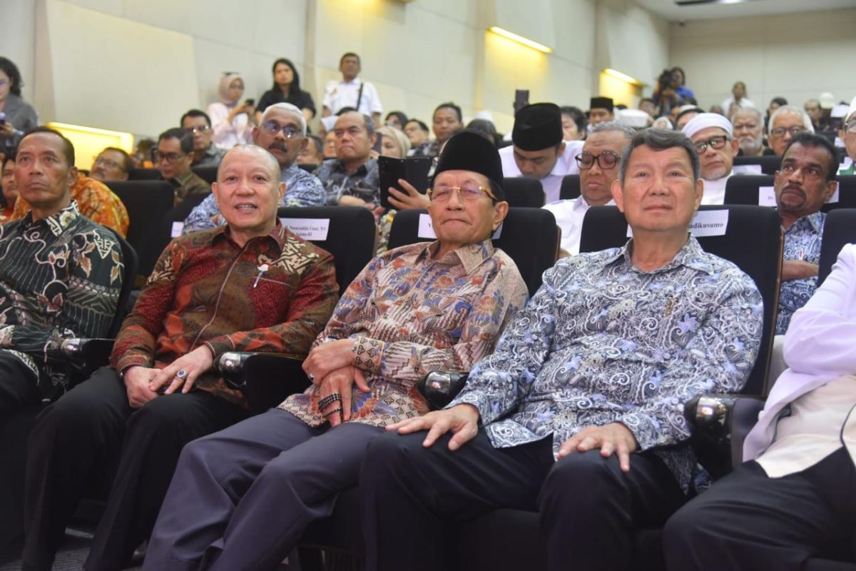 Hashim Kukuhkan 20 Ormas Baru Kawal Program Pemerintah