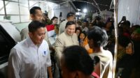 Prabowo Sambangi Warga Relokasi Senen