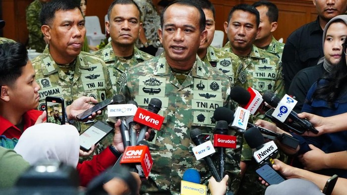 TNI Tegaskan Tak Ambil Alih Keamanan Sipil