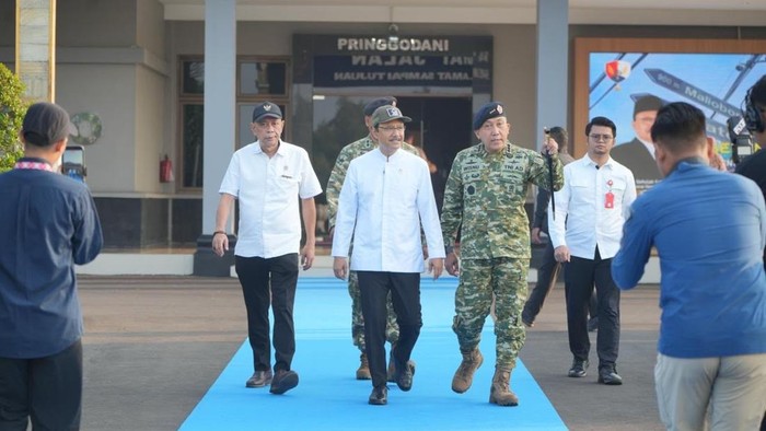 Taruna Bhakti Sekolah Rakyat Resmi Dimulai