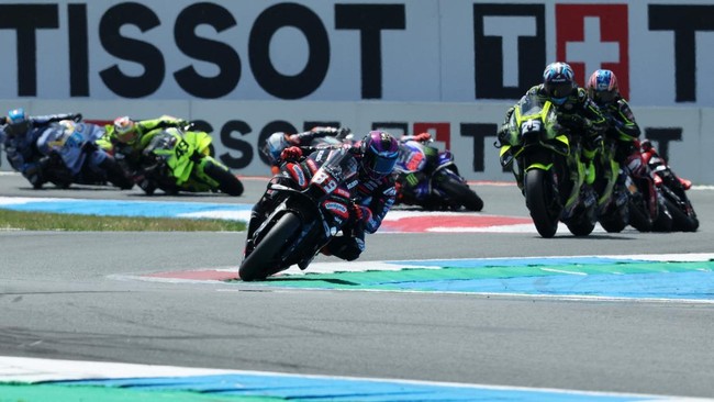 Martin Menangi Sprint Race MotoGP Inggris